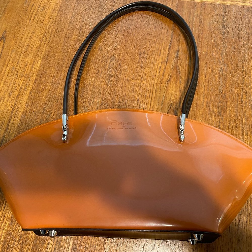 Beijo Classic Handbag